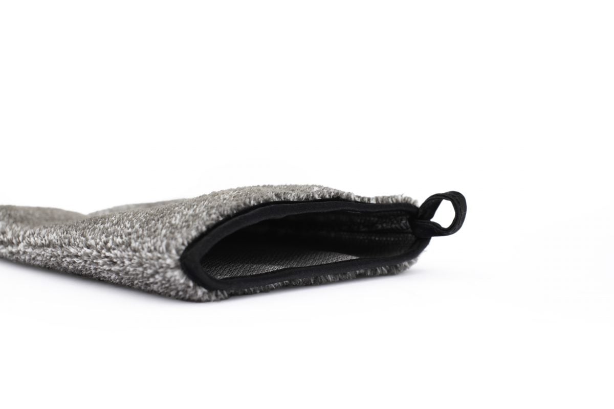 The Rag Company – Salt N’ Pepper Microfiber Interior Mitt 16cm x 23cm