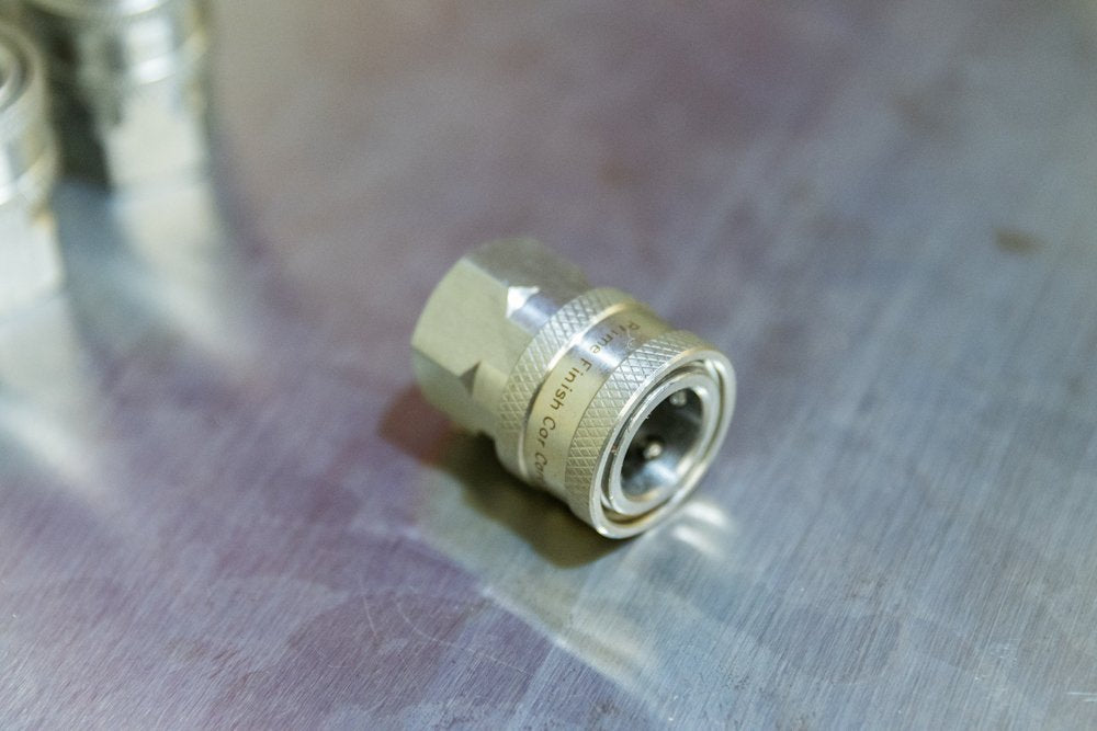BSP 3/8" Female Stainless Quick Disconnect Coupler - Prime Finish Car Care