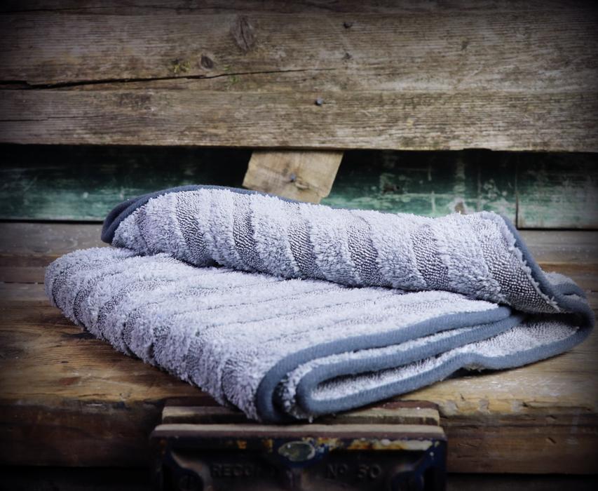 Microfiber Madness Chipmunk XL Drying Towel (80cm x 60cm)